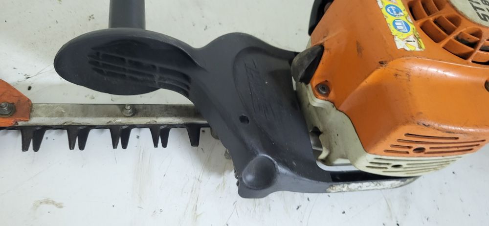 Spalinowe nozyce do żywopłotu stihl hs  86 r