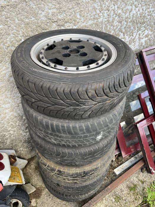 Vendo 2 conjuntos de jantes pelo melhor valor