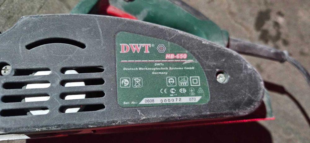 Електрорубанок DWT HB-650