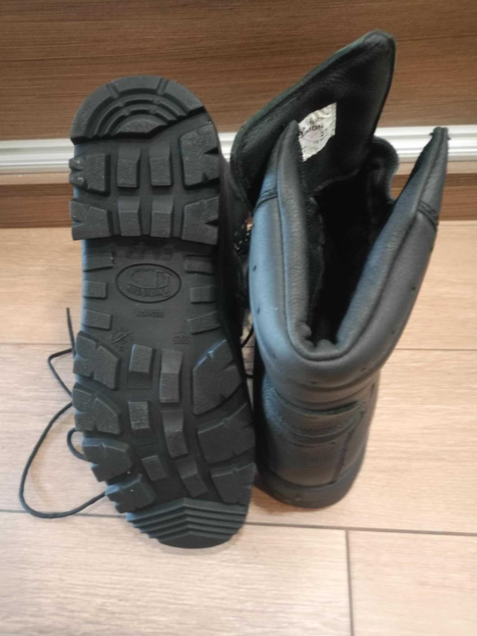 Buty wojskowe  PROTEKTOR 933/MON. Rozmiar 27,5.