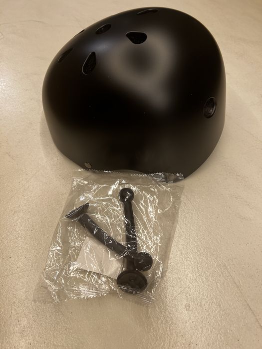 Capacete Bicicleta/Scooter Preto