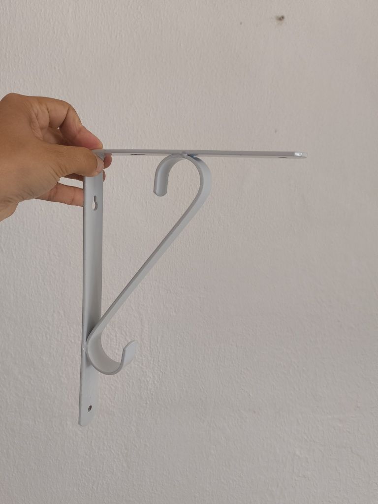 2 Suportes de metal, para prateleira