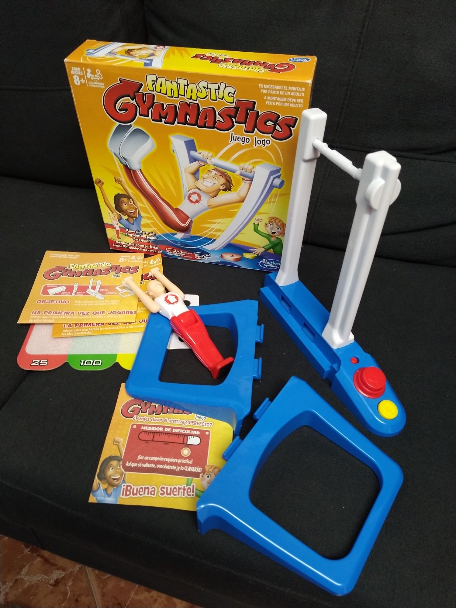 Fantástico jogo de ginástica da Hasbro.