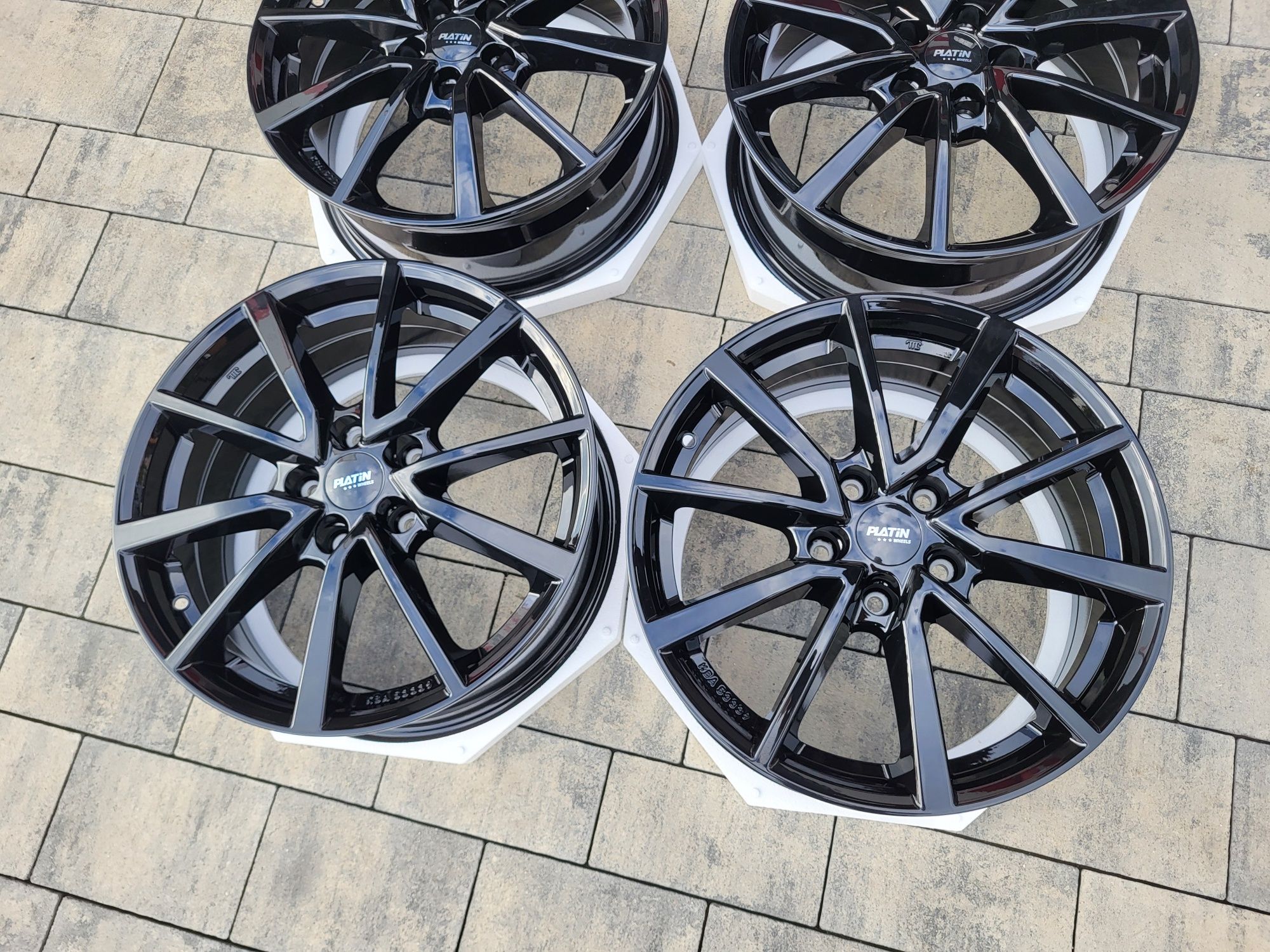 NOWE! Alufelgi 17" 5x114.3 ET45 HUYNDAI Kia Mazda Nissan Renault