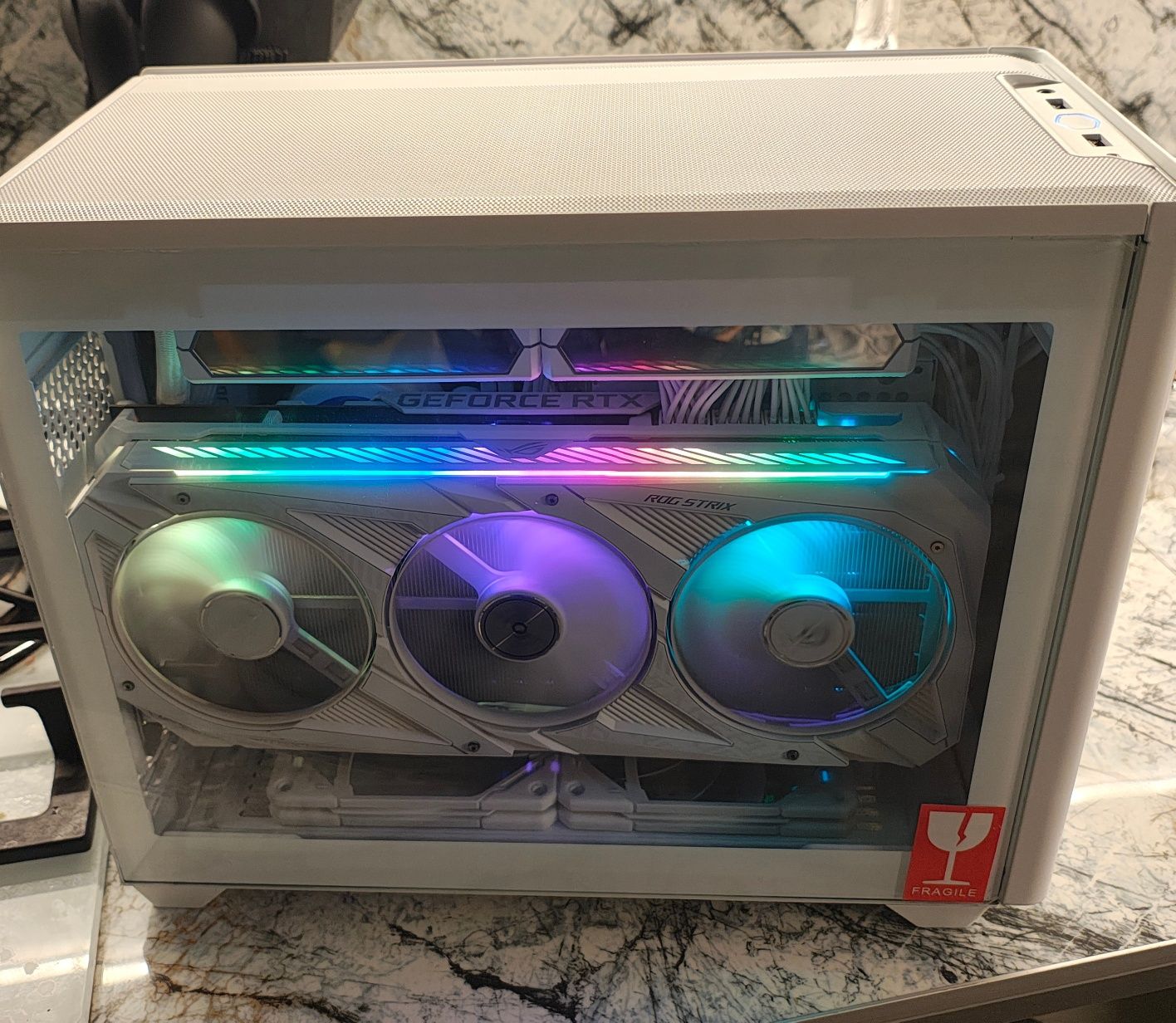 Пк для єстетів 5700х 3080 формату mini itx