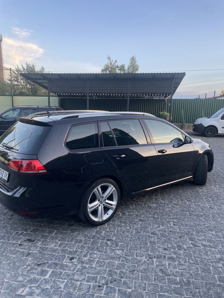 Продам Volkswagen Golf 7