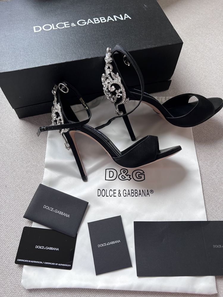 Piękne oryginalne szpilki dolce gabbana d&g czarne 37 skóra