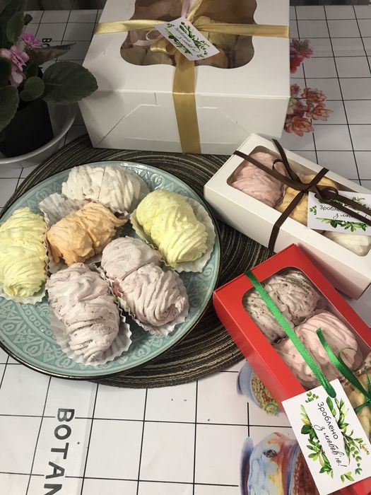 Домашній зефір та горішки зі згущеним молоком