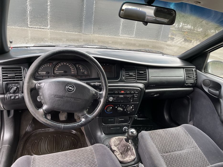 Продам хороший автомобиль полностью на ходу