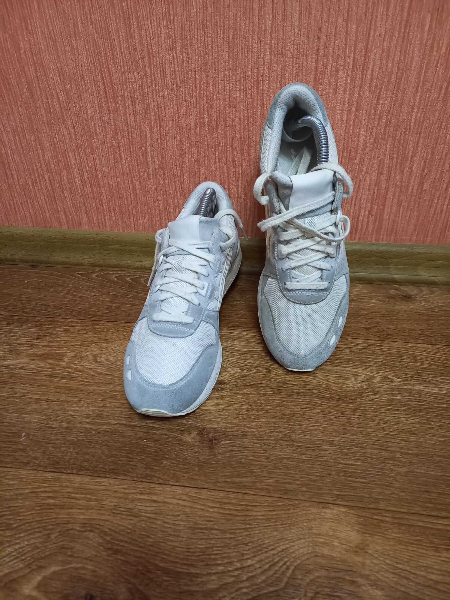 ASICS кроссовки  42р  дл ст 26,5