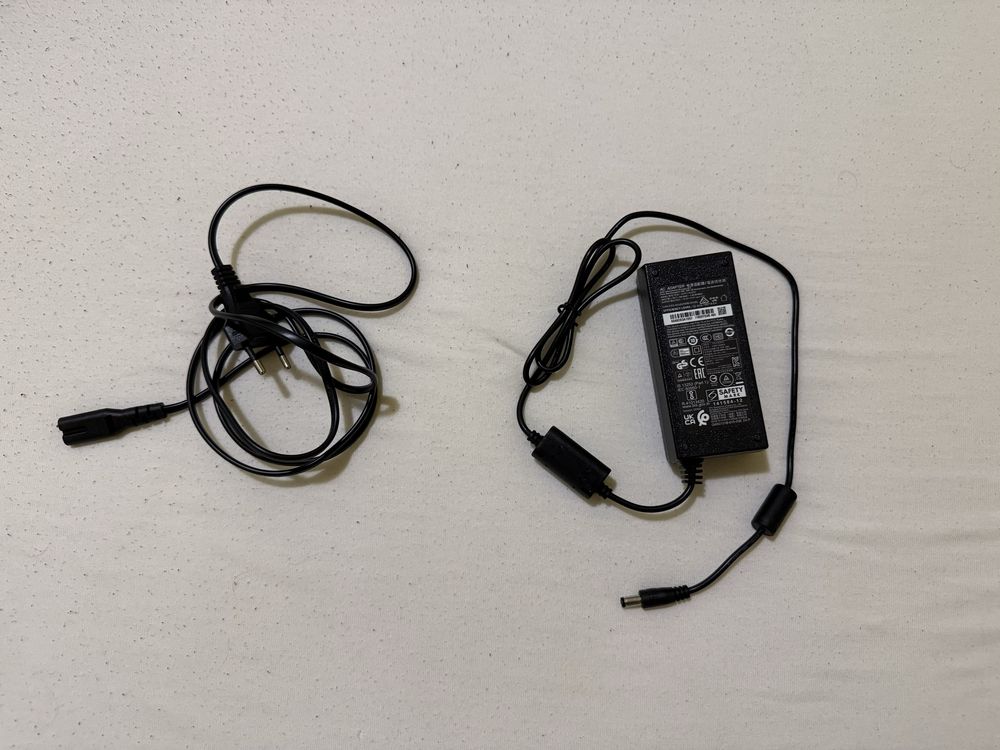 Monitor 24” 24B1H