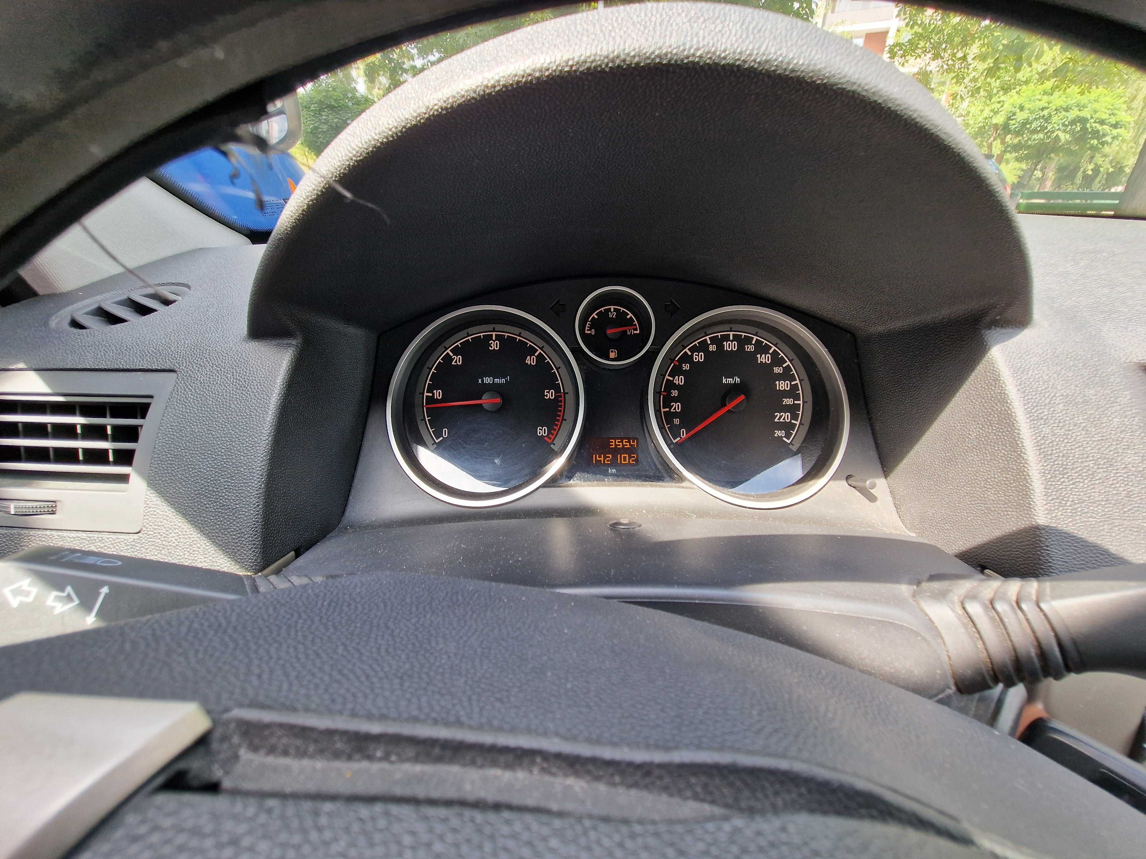 Opel Astra Station Wagon z silnikiem Diesla z 2007