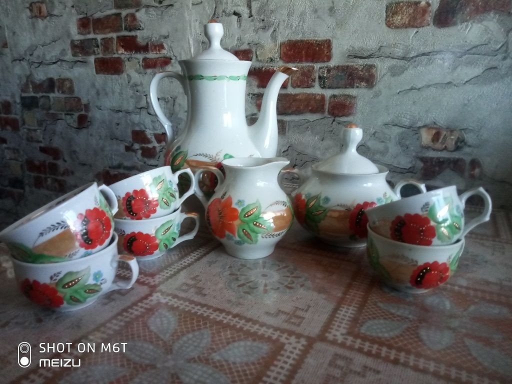 Сервізи порцелянові,