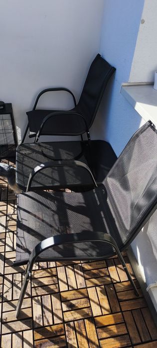 Sprzedam zestaw na balkon 2 krzesła stolik I ławka