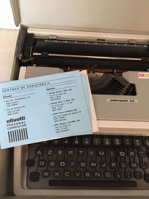 Máquina escrever Olivetti Underwood 310