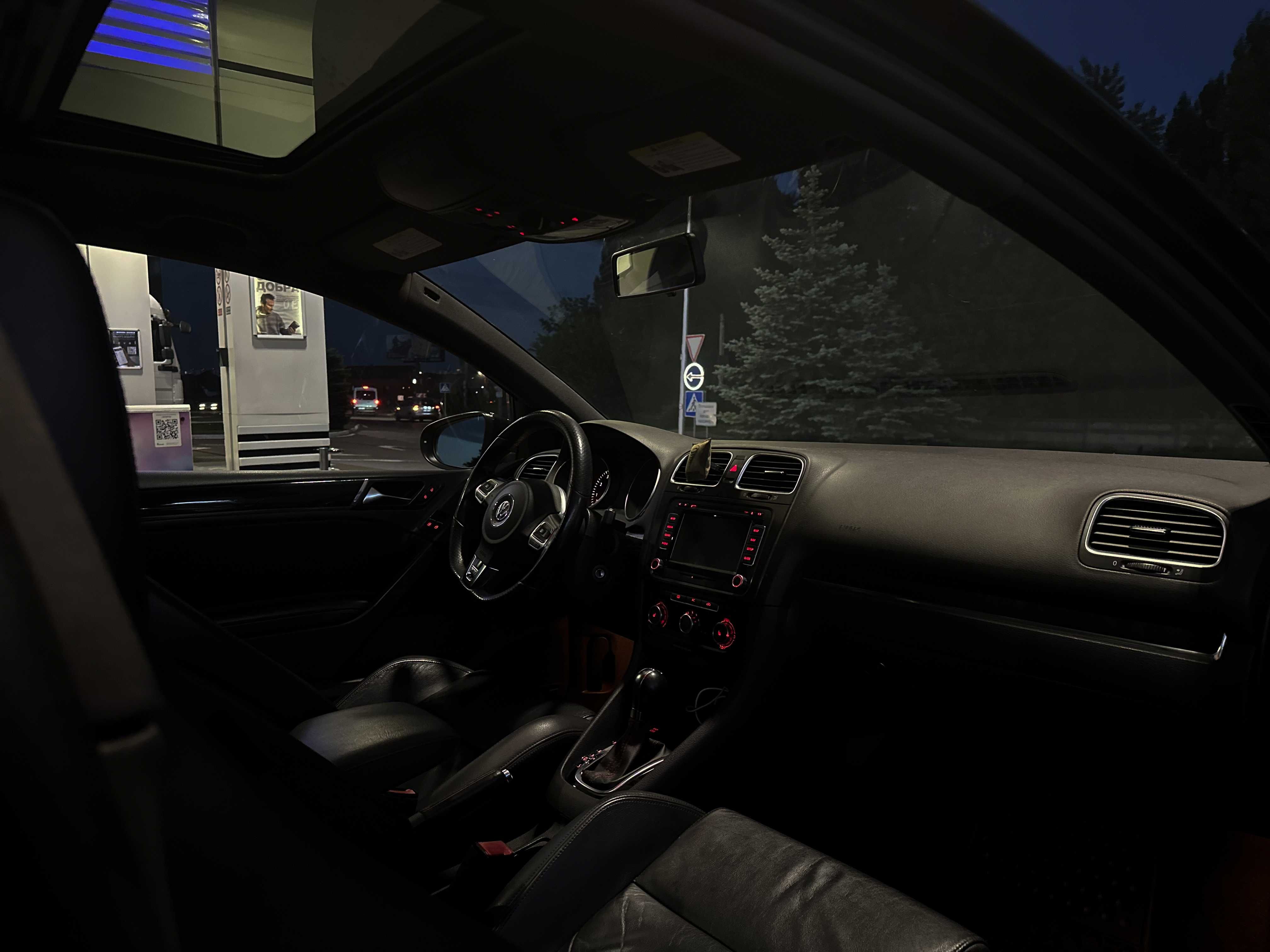 Volkswagen Golf GTI 6