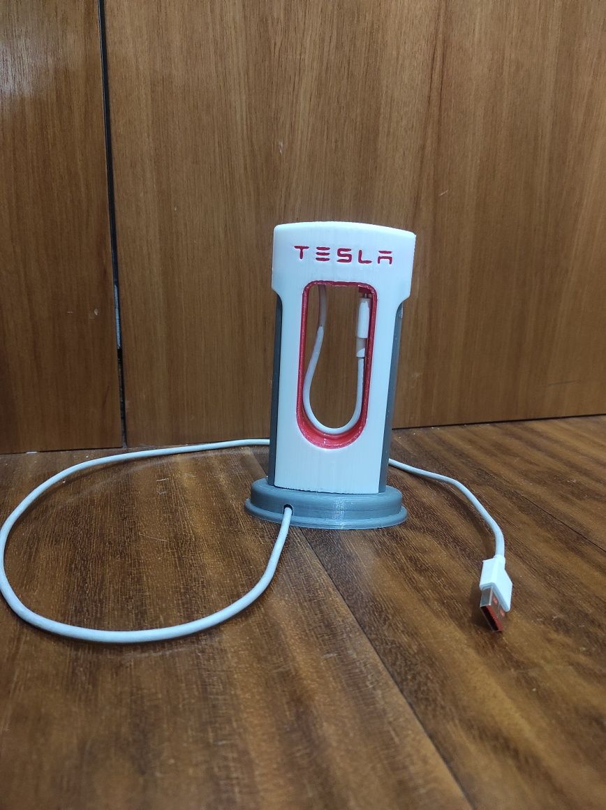 Estação carregamento Smartphone Tesla