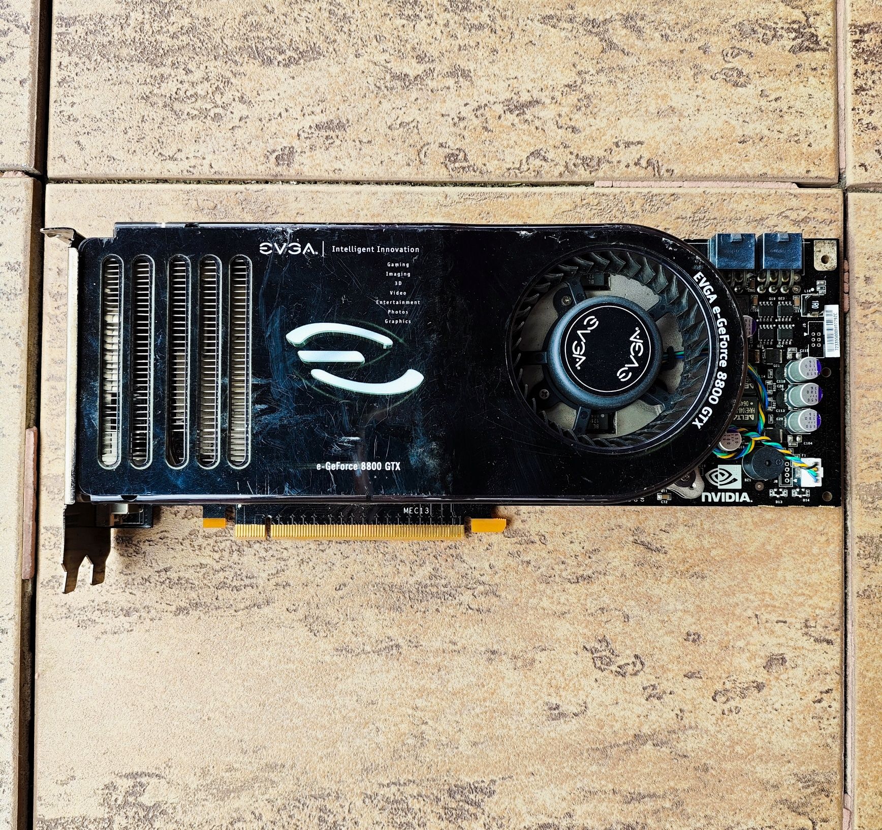 Відеокарта GeForce 8800 GTX не робоча