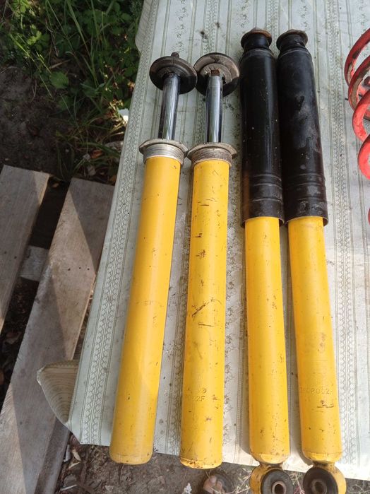 продам аммортизаторы передние и задние на авто Ланос