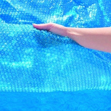 Теплосберегающее покрытия солярная пленка для бассейнов