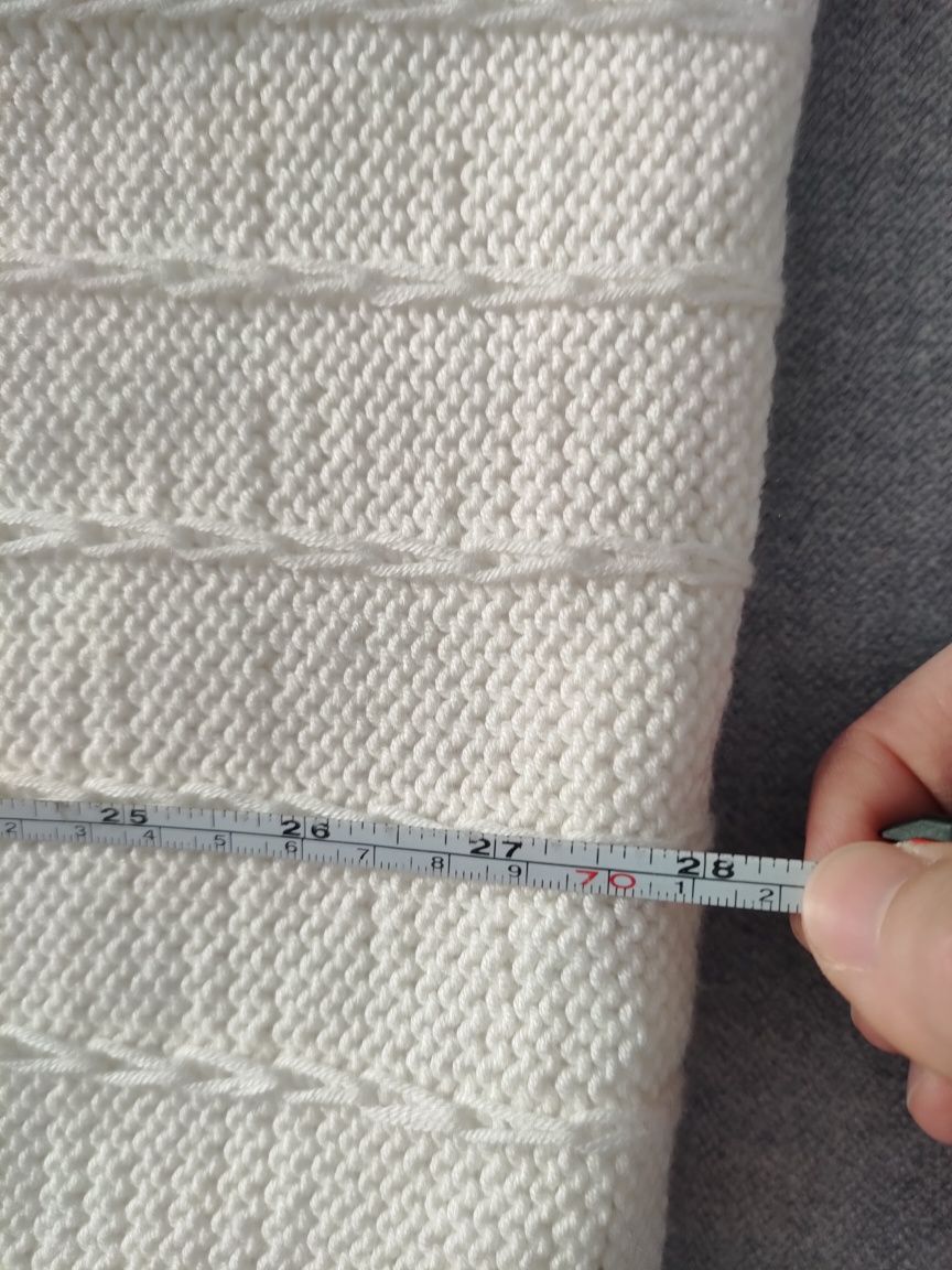 Kocyk do chrztu dziergany biały handmade sesja