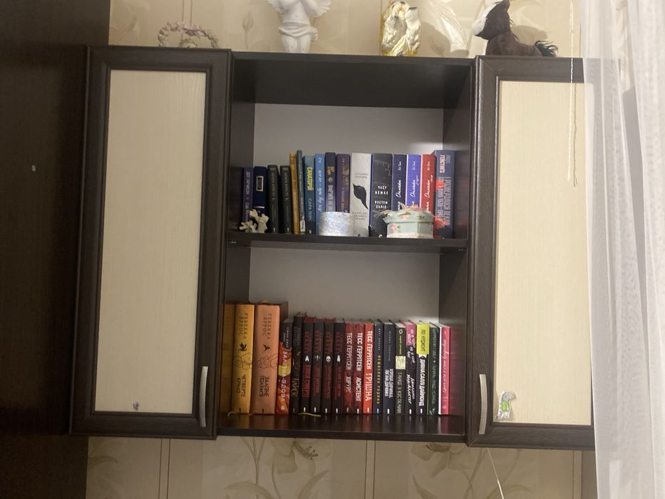 Стіл письмовий