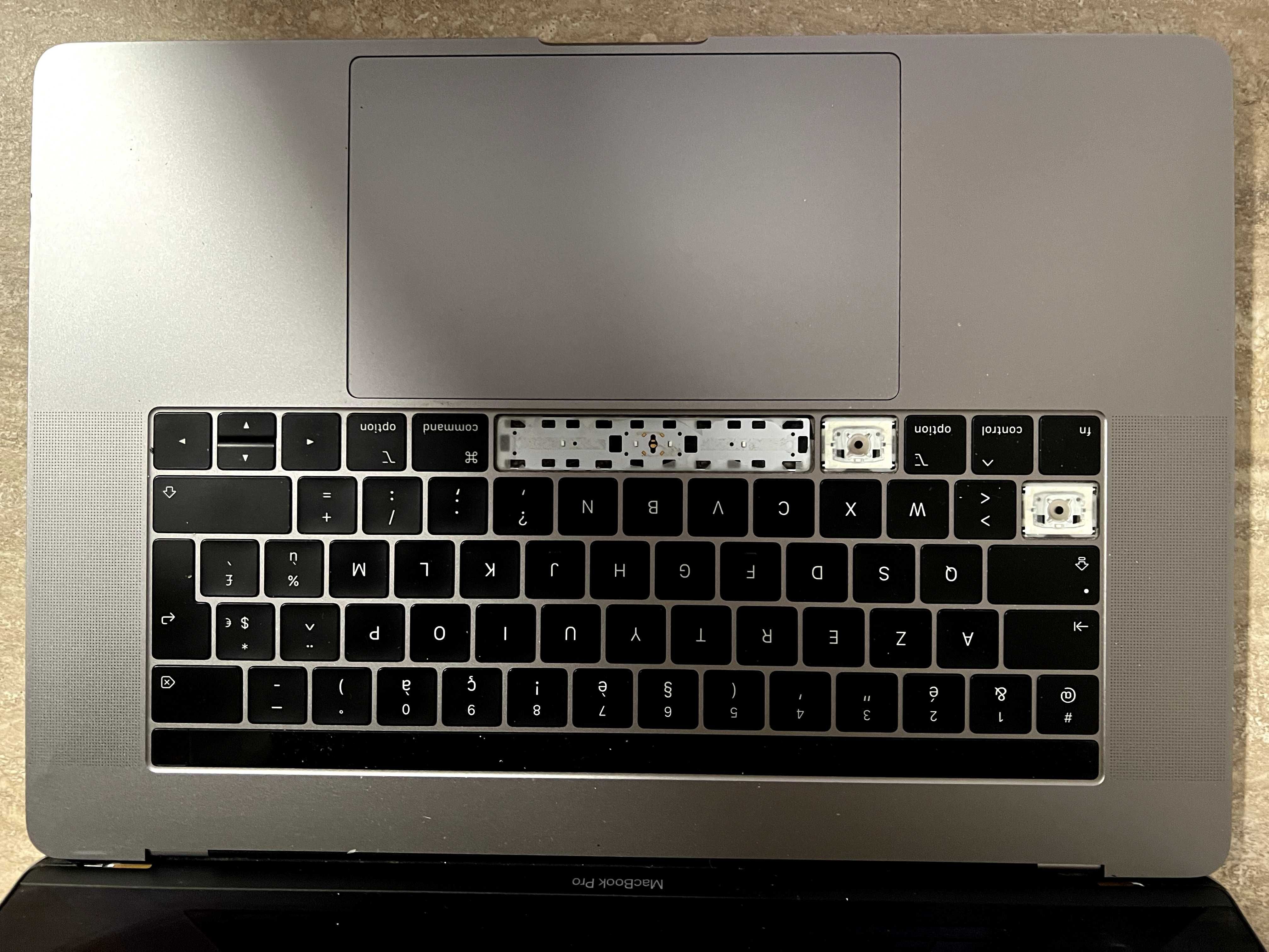 Macbook pro 15 2018 запчастини - одним лотом