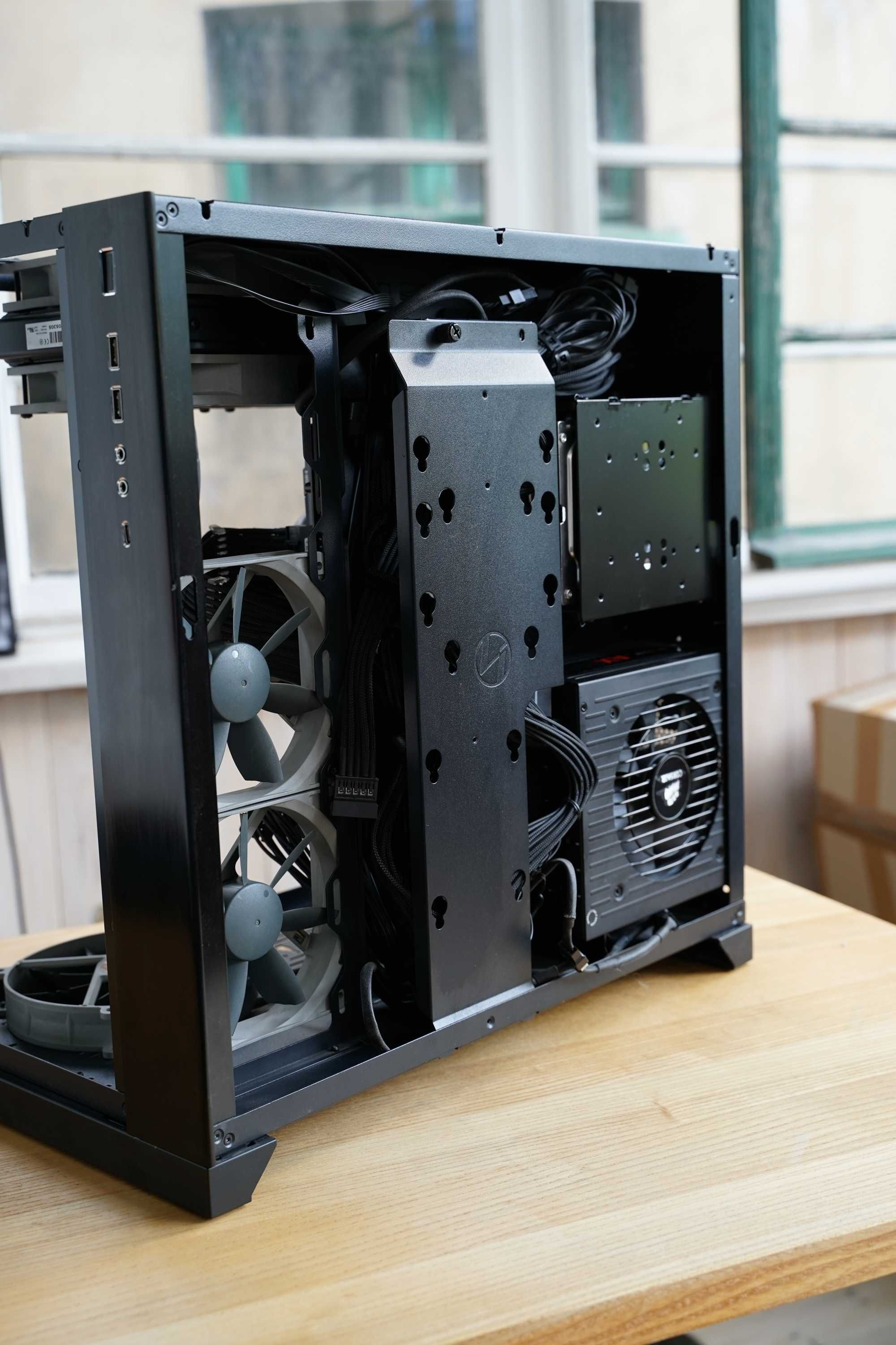Komputer PC 13900kf, 128GB, LianLi, 860W