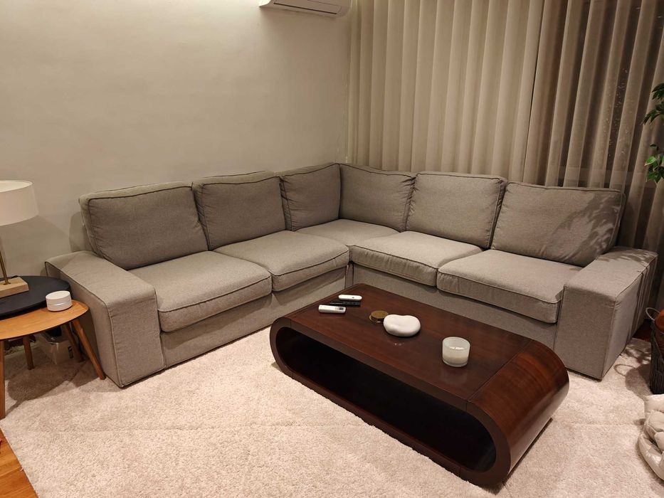 Sofá Kivik canto 4 lugares Tibbleby bege/cinzento