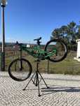 Bicicleta downhill YT tues