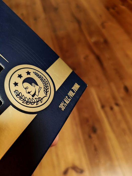 Brugal Leyenda rum butelka i pudełko z Dominikany