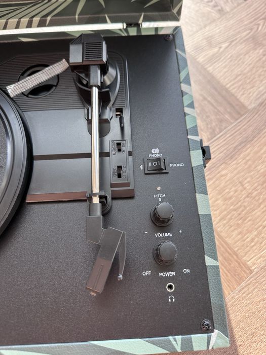 Лімітована версія Crosley Voyager в ідеальному стані