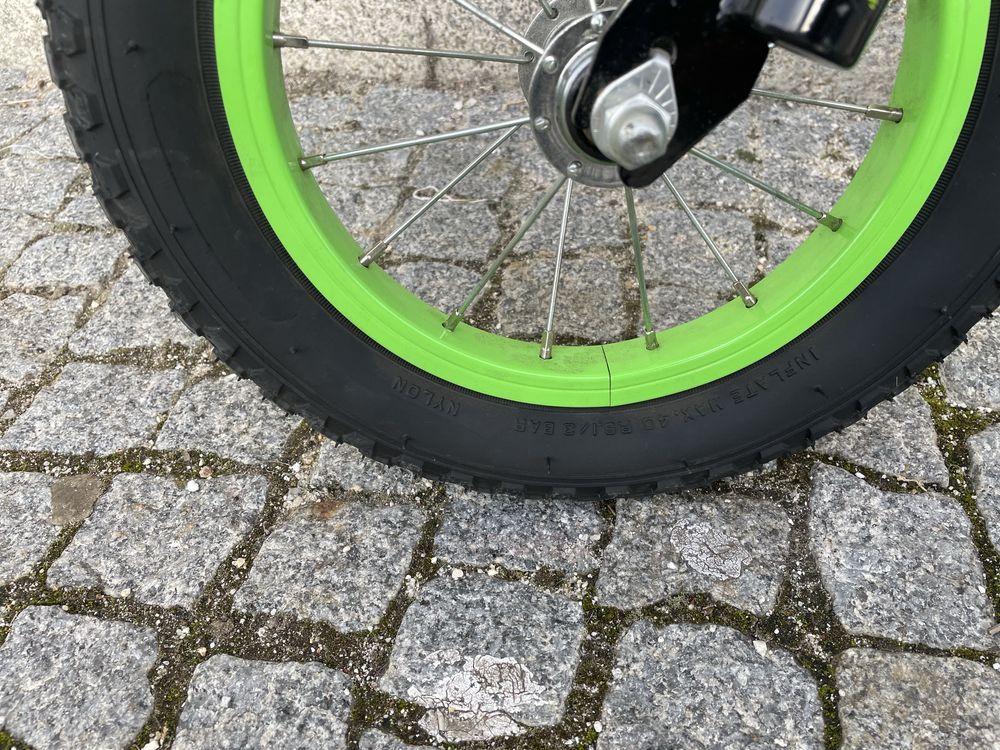 Bicicleta criança sem pedais