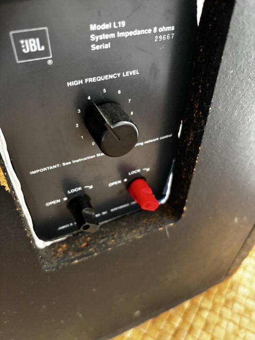 JBL L 19 colunas Hi-fi