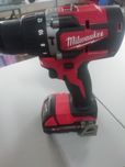 A parafusadora Milwaukee m18