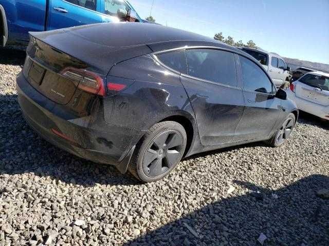 Tesla Model 3 2023 року