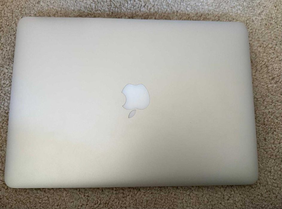 MacBook Air 13 2017 - Intel i5/ 8Gb Ram/ 256GB SSD