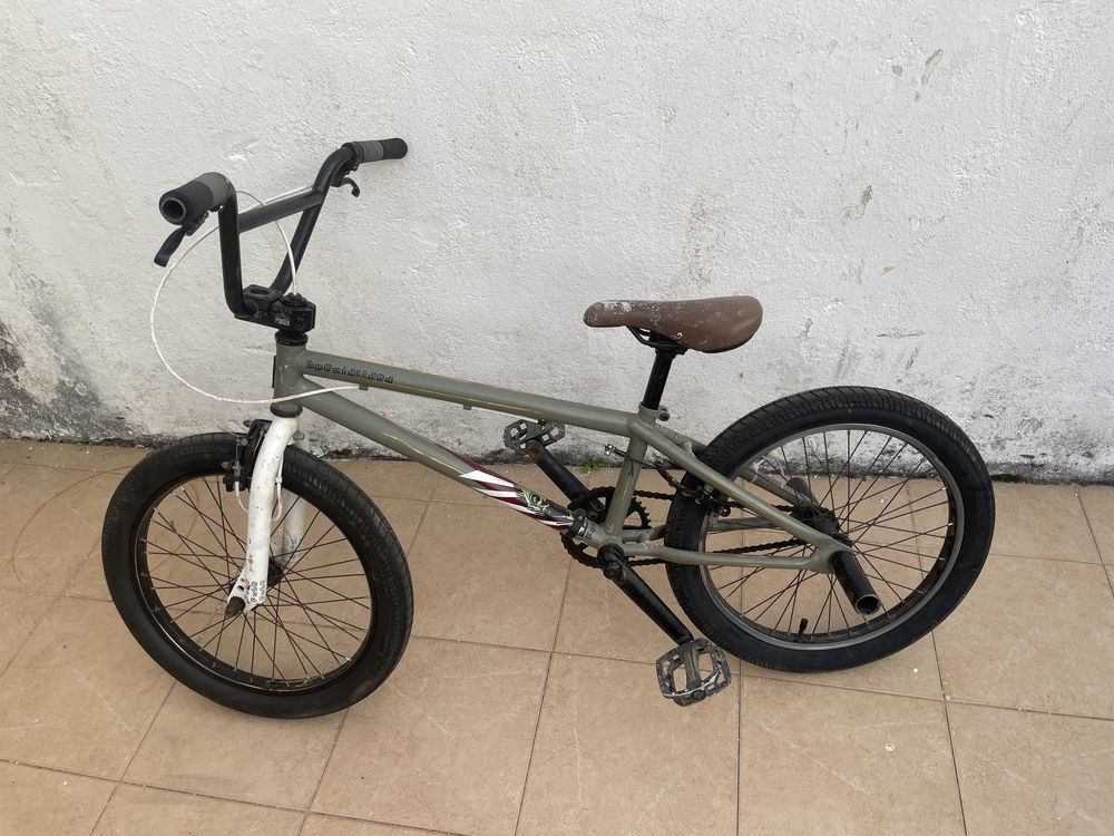 BMX Specialzed pouco usada