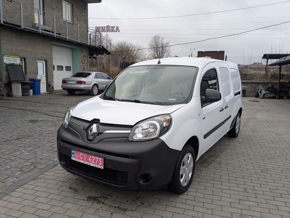 renault kangoo ze 33kw. 17 рік