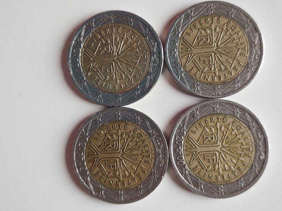 Vendo mais de 600 moedas de euro