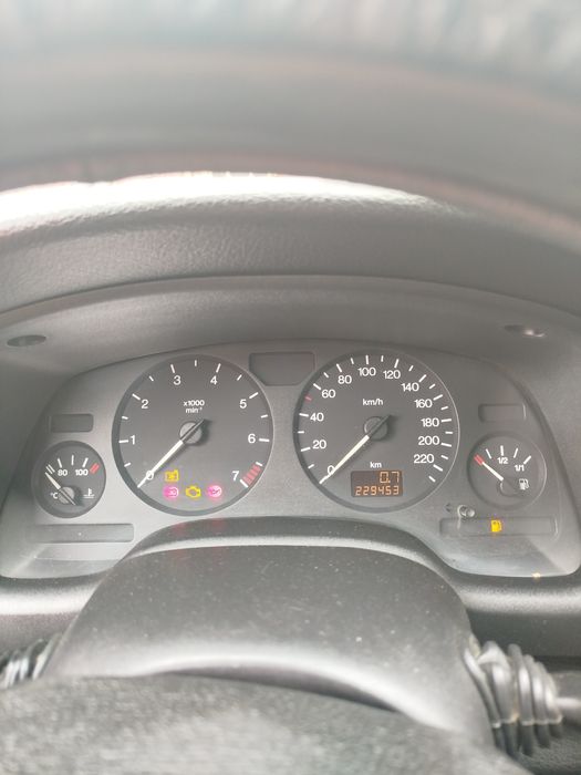 Опель Астра 1.6 16 V на запчастини