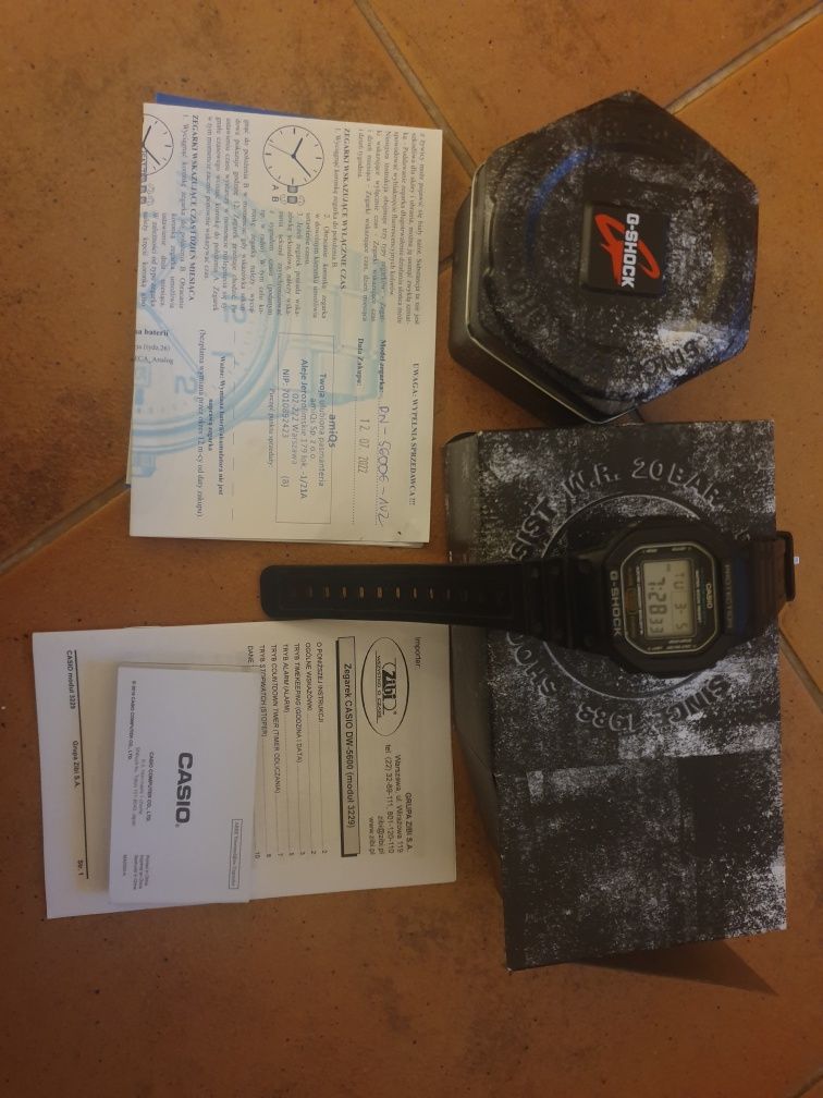 Zegarek Casio G-shock DW 5600