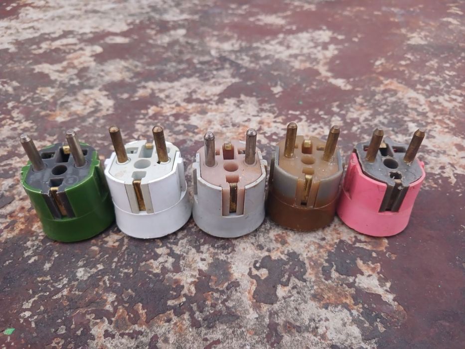 Вилка 50гц 220в виробництва ссср