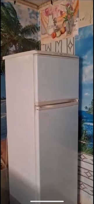 в продаже холодильник