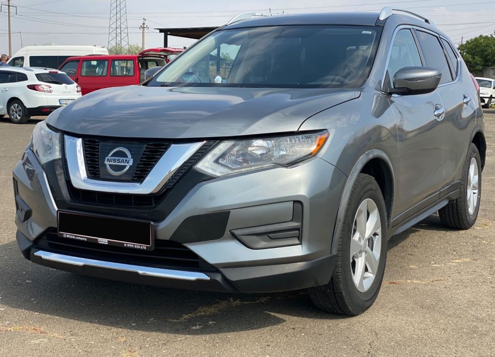 Автомобиль Nissan Rogue