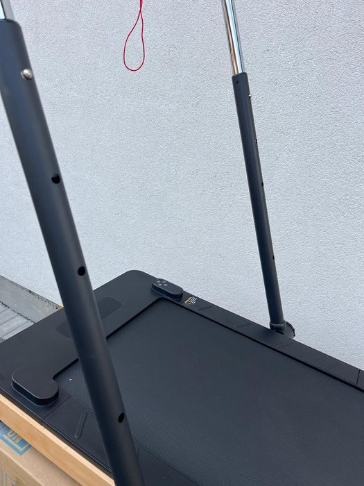 JUMMICO Bieżnia z aplikacją pilotem pod biurko do domu do 130kg 2500W