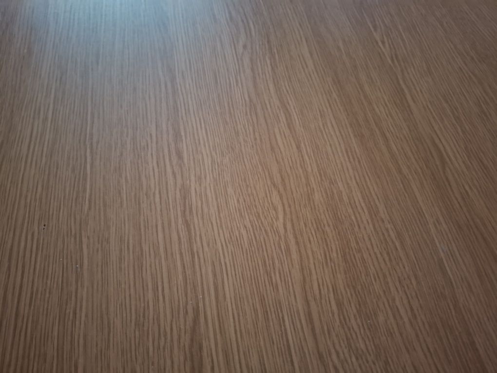 Stół laminowany i dwa taborety z litego drewna bukowego