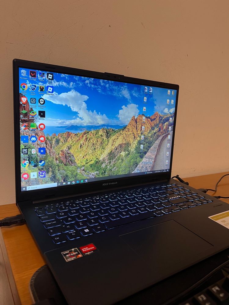 Asus vivobook E15