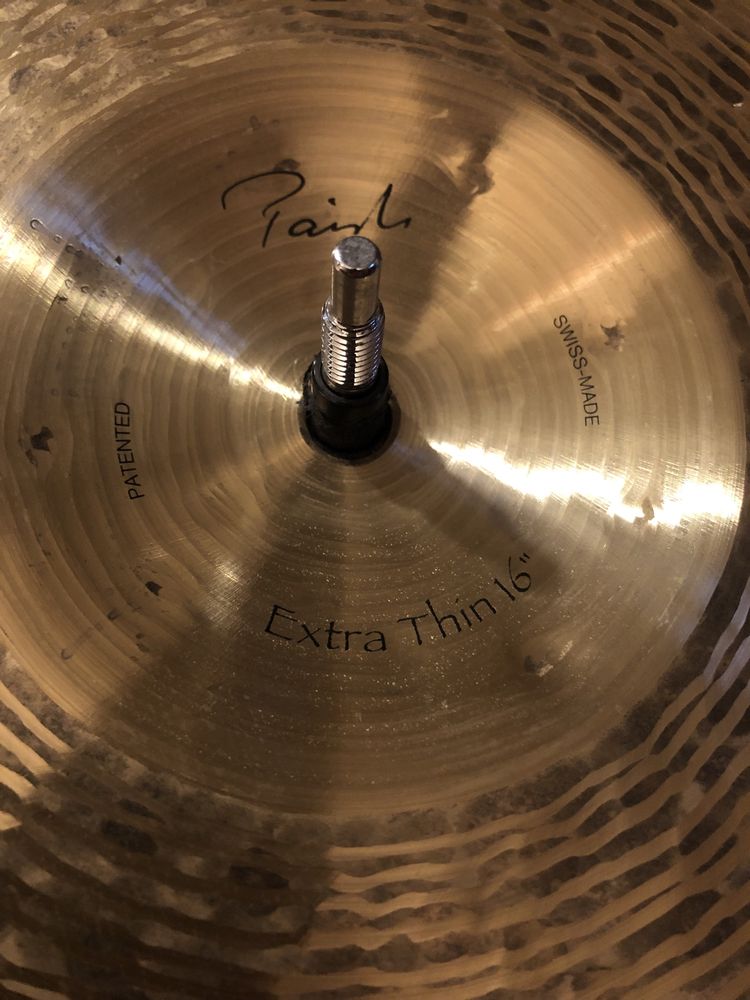 Paiste Signature Traditional Extra Thin Crash - 16” e 18”