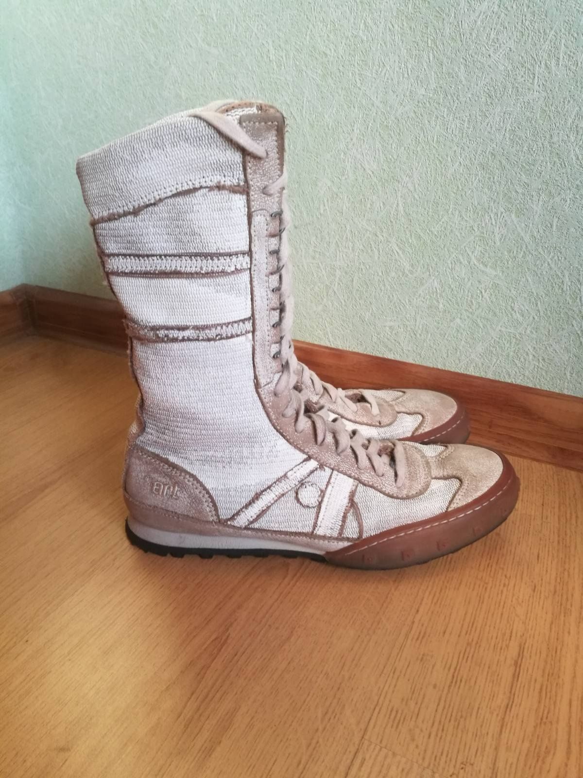 Женские сапожки - кроссовки  A.R.T., Испания, 41 р.